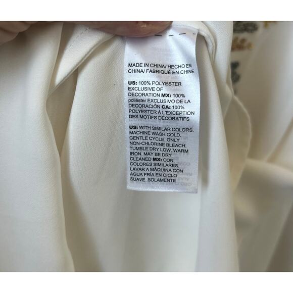 Women Chico's White Sequin Blouse, Size 16/18 - Picture 7 of 8